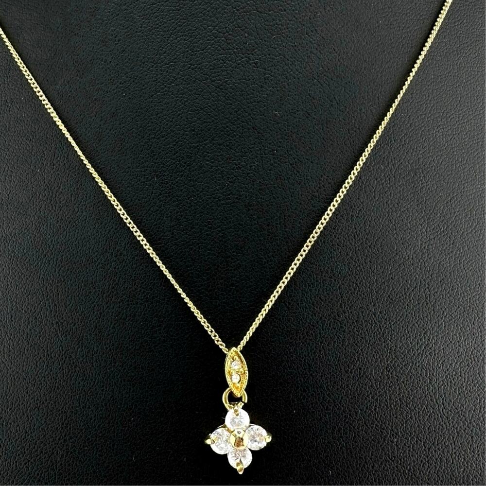 Avon Glass Faux Gemstone Flower Dainty Gold Tone Pendant 15" Fashion Necklace
